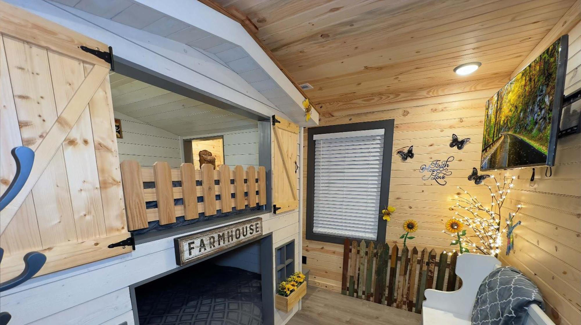 Poolside At Autumn Woods - Pool, Theater, Fireplace, Firepit, Arcade 세비어빌 외부 사진