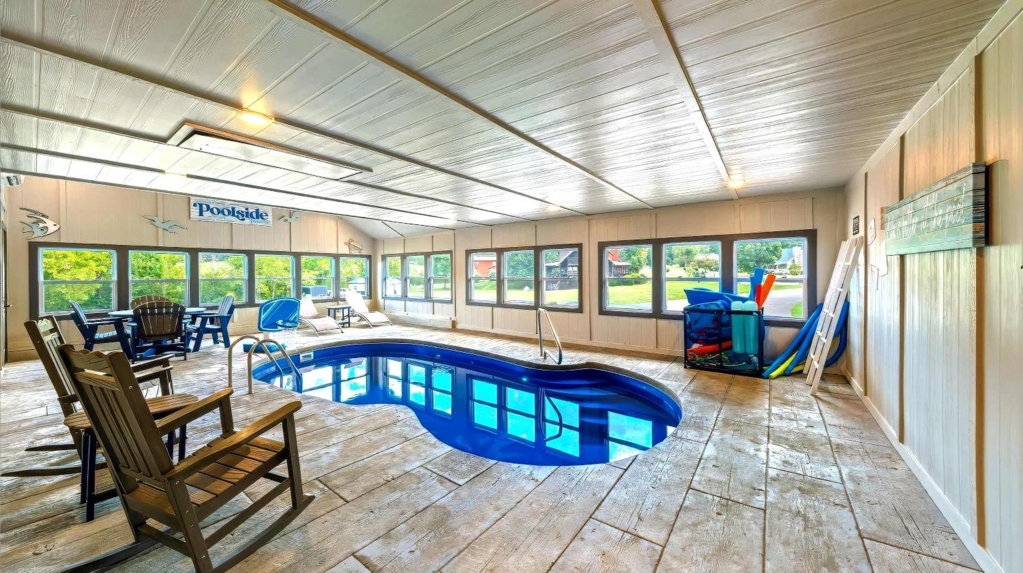 Poolside At Autumn Woods - Pool, Theater, Fireplace, Firepit, Arcade 세비어빌 외부 사진
